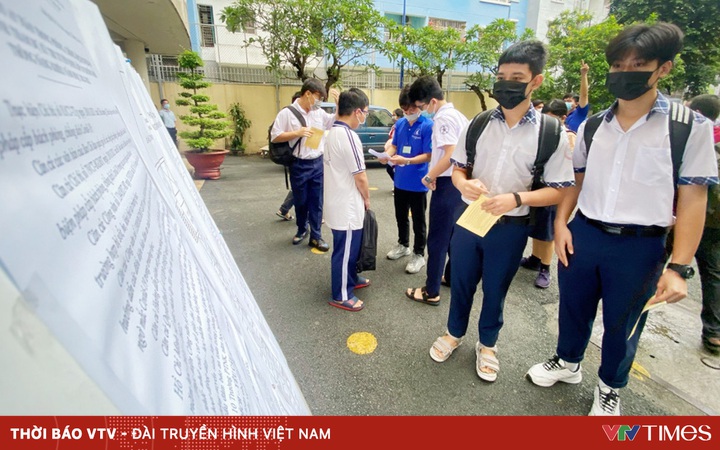 More than 92,000 candidates in Ho Chi Minh City took the exam for 10th grade, no candidate was F0