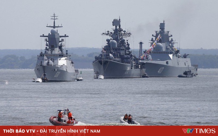 Russia holds naval exercises in the Baltic Sea