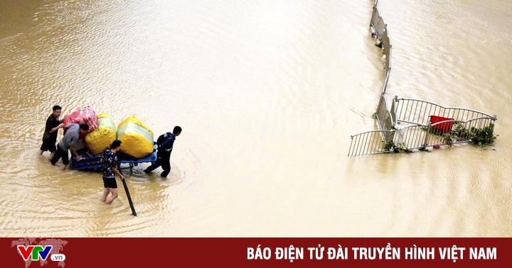 China activates flood emergency response