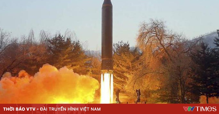 North Korea fires eight short-range ballistic missiles off the east coast
