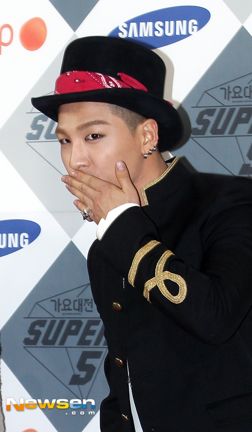 Taeyang đã đoạt nhiều giải thưởng lớn tại MAMA 2014 với ca khúc Eyes, nose, lips