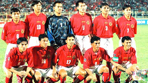 Đội chủ nhà Việt Nam đã gây bất ngờ lớn khi đả bại ĐKVĐ Thái Lan tại bán kết với 3 bàn không gỡ. (Ảnh: Anh Tài)