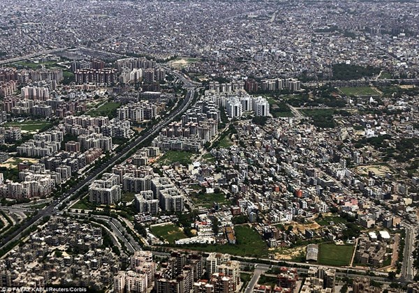 Đô thị sầm uất New Delhi, Ấn Độ.