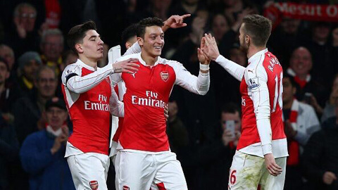 
Arsenal hướng tới mục tiêu bảo vệ ngôi đầu trong vòng đấu đầu tiên của năm 2016
