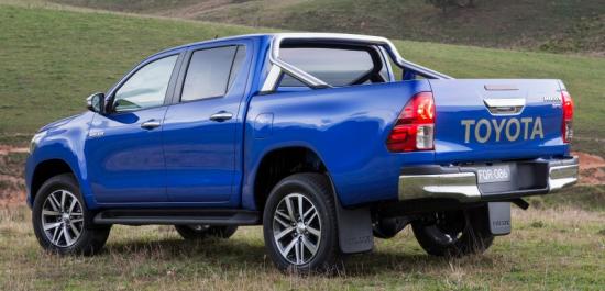 Ra mắt Toyota Hilux 2016 động cơ và hộp số mới giá rẻ hơn