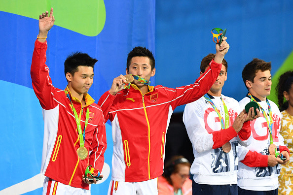 1- Chen Aisen/Lin Yue (Nhảy cầu đôi nam ván cứng 10m - Trung Quốc).