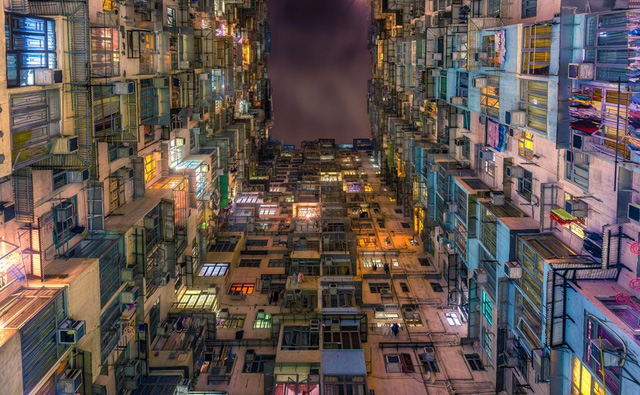Một khu chung cư cũ ở vịnh Quarry, Hong Kong