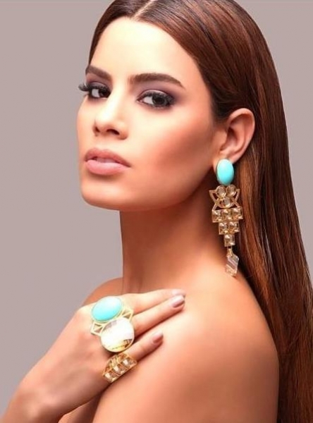 Ariadna Gutierrez cảm thấy bị làm nhục trên sân khấu và vẫn chưa nhận được lời xin lỗi tử tế từ ban tổ chức cuộc thi Hoa hậu Hoàn vũ 2015.