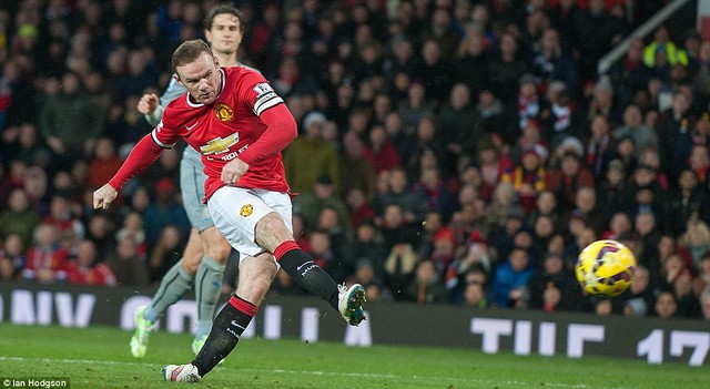 Rooney nâng tỷ số lên 2-0 ở phút 36
