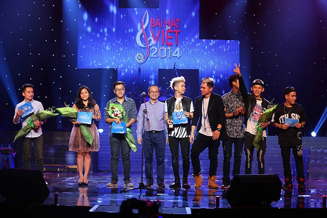 Những người chiến thắng của Bài hát Việt tháng 9 - tác giả Phan Mạnh Quỳnh, ca sĩ Thùy Chi và nhóm FB Boiz.