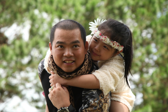 Nhạc sỹ Minh Khang và con gái