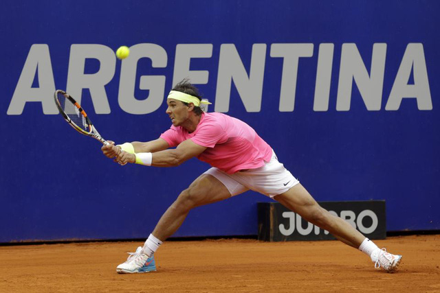 Nadal vượt qua Juan Monaco để có danh hiệu đầu tiên trong năm 2015.