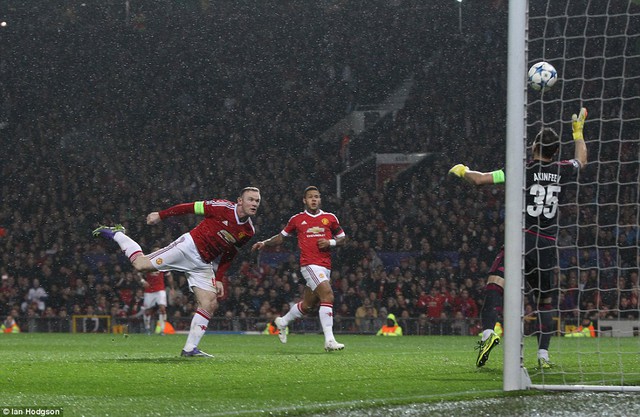 
Với pha lập công này, Rooney đã chấm dứt chuỗi 3 trận không ghi bàn của Man Utd
