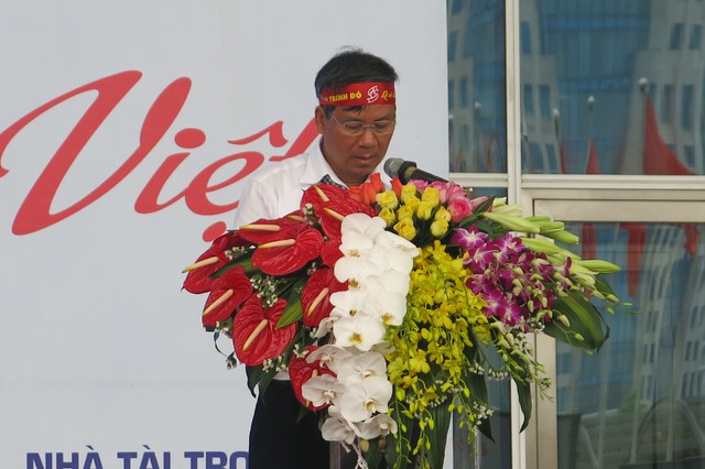 Anh hùng lao động Nguyễn Anh Trí - Viện trưởng Viện Huyết học truyền máu Trung Ương, trưởng ban tổ chức ngày hội Giọt hồng tri ân và hội quân Hành trình đỏ phát biểu ý kiến.