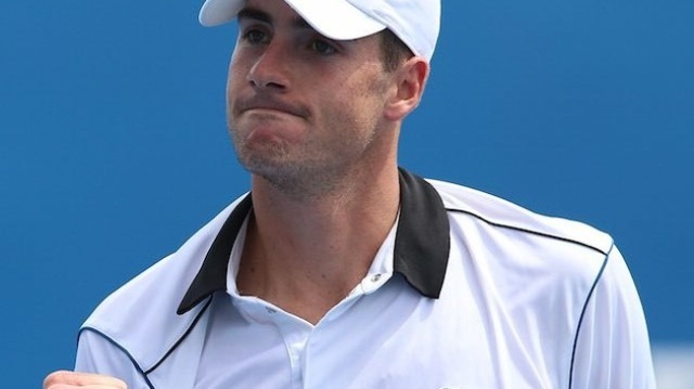 John Isner tiếp tục gây bất ngờ tại Miami Open 2015