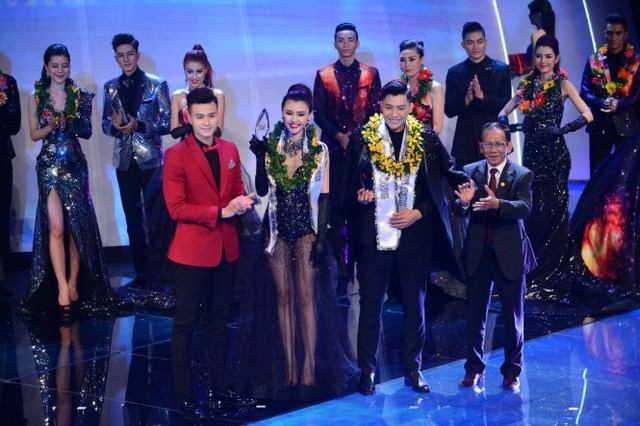 
Hai thí sinh đoạt giải đồng Siêu mẫu Việt Nam
