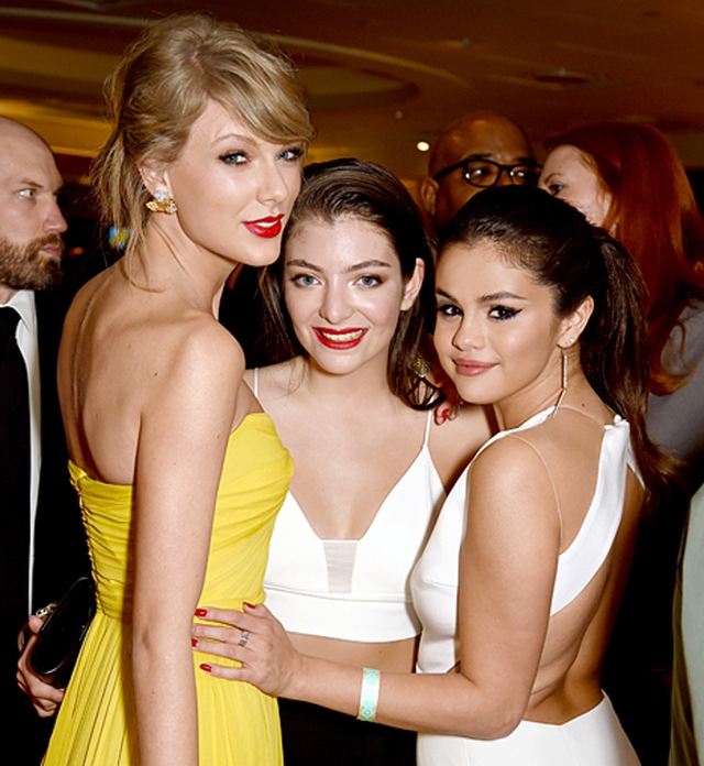 Taylor Swift cùng hai người bạn - ca sĩ Lorde và Selena Gomez - trong bữa tiệc.