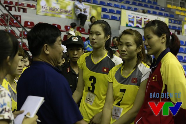 Dù thua nhưng các cô gái bóng chuyền Việt Nam vẫn nhận được sự quan tâm của người hâm mộ