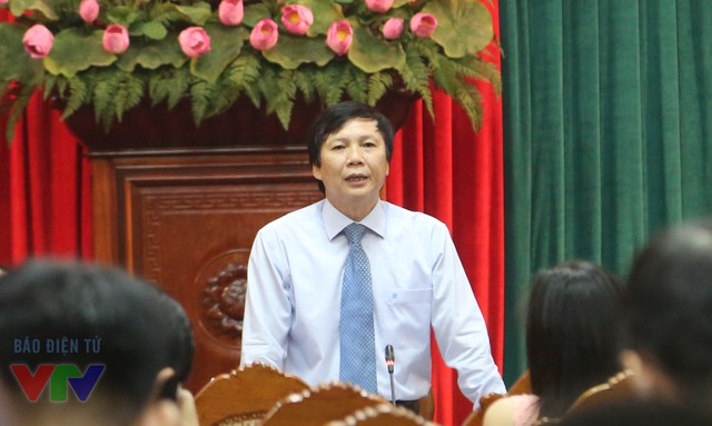 
Đồng chí Hồ Quang Lợi - Ủy viên Thường vụ, Trưởng ban Tuyên giáo Thành ủy Hà Nội - chủ trì buổi giao ban báo chí
