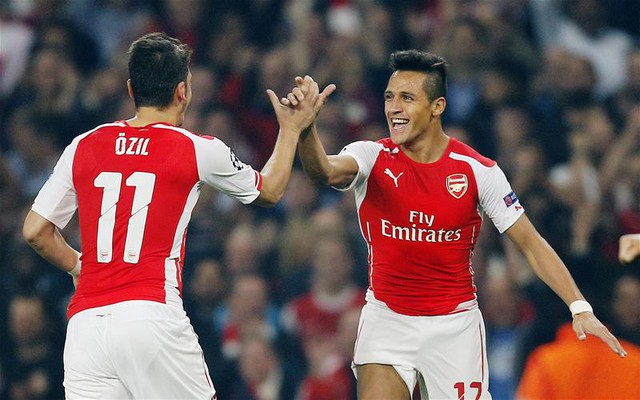 
Ozil và Sanchez sẽ cùng trở lại trong cuộc tiếp đón Chelsea
