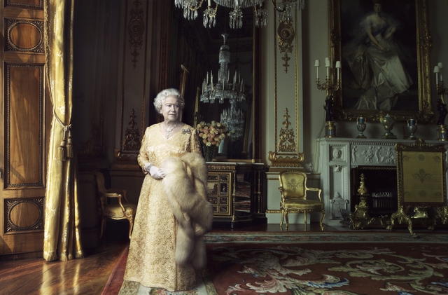 
Nữ hoàng Anh Elizabeth II cũng từng là nguồn cảm hứng của nhiếp ảnh gia Leibovitz
