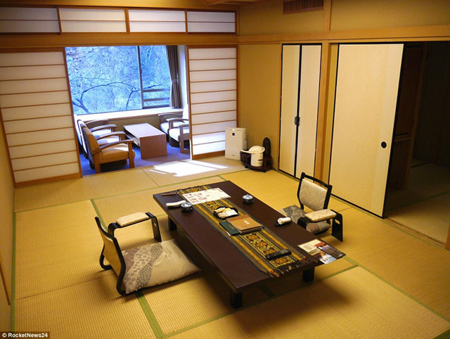 
Các phòng đều được trải thảm tatami mang phong cách cổ điển.
