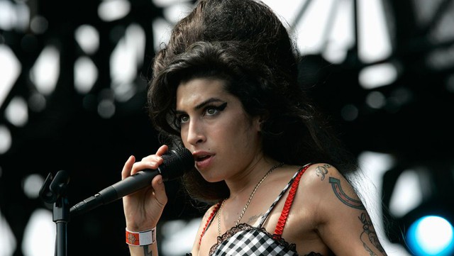 
Ca sĩ quá cố Amy Winehouse.
