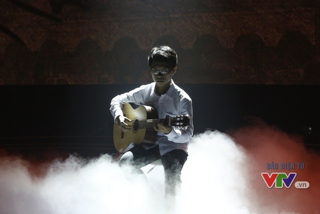 
Guitarist Thanh Phương.
