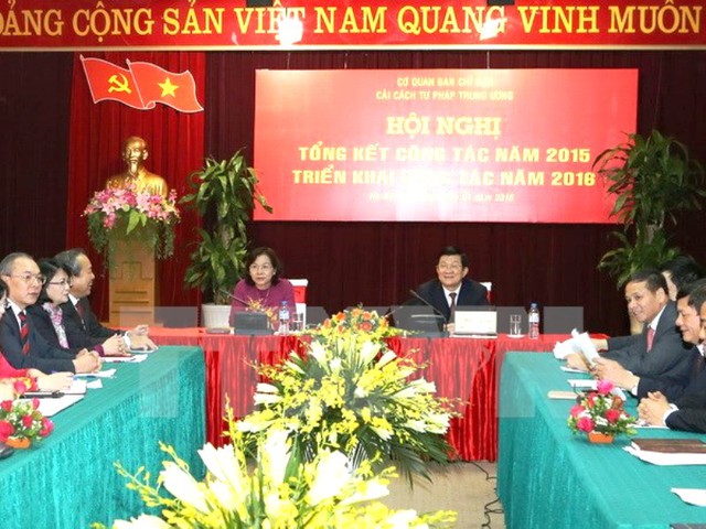 
Chủ tịch nước Trương Tấn Sang dự hội nghị triển khai công tác năm 2016 của cơ quan Ban Chỉ đạo cải cách tư pháp Trung ương. (Ảnh: TTXVN)
