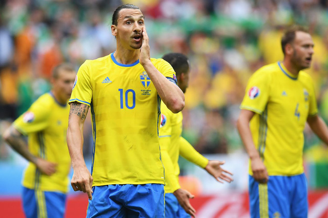 
Ibra coi EURO 2016 là giải đấu lớn cuối cùng trong màu áo ĐTQG. Ảnh: UEFA 
