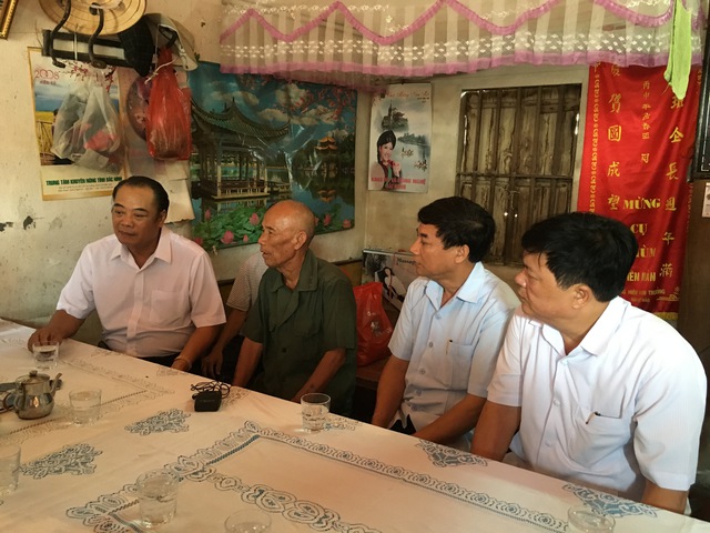 Đại diện Toà án Nhân dân tối cao có mặt tại gia đình ông Trần Văn Thêm