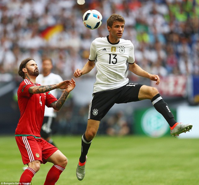 Muller tạo ra khá nhiều khoảnh khắc dở khóc dở cười tại EURO 2016