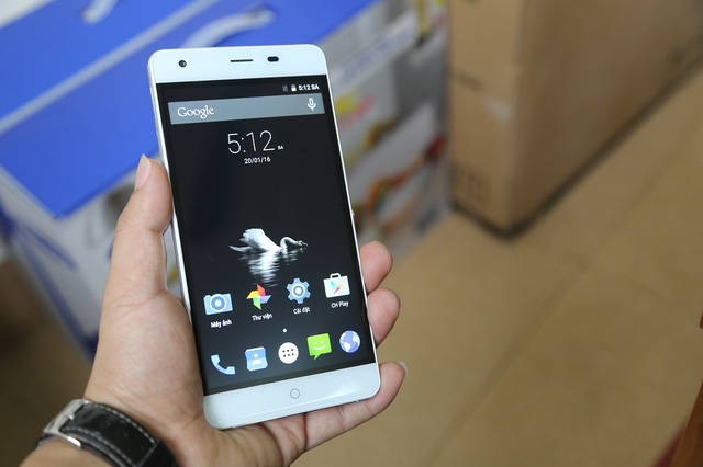 
Ule Power được cho là một trong những smartphone có pin khủng nhất thị trường Việt Nam.
