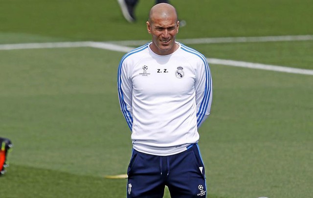 HLV Zidane rất thích tiền vệ đồng hương