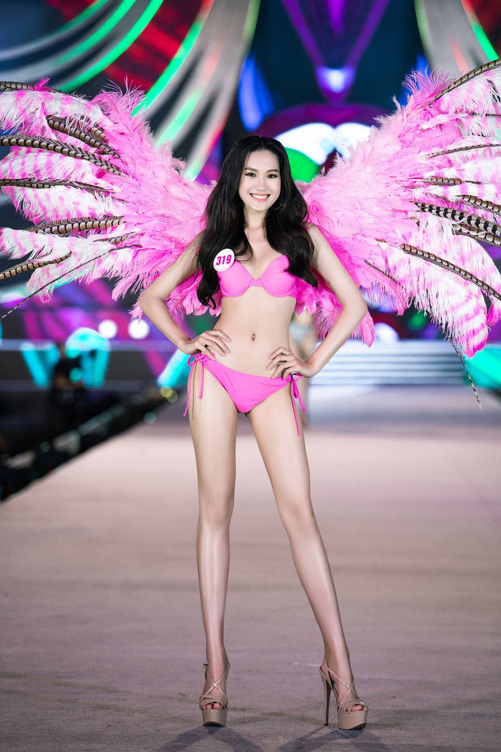 Thí sinh Hoa hậu Việt Nam 2020 trình diễn bikini bốc lửa - Ảnh 6.