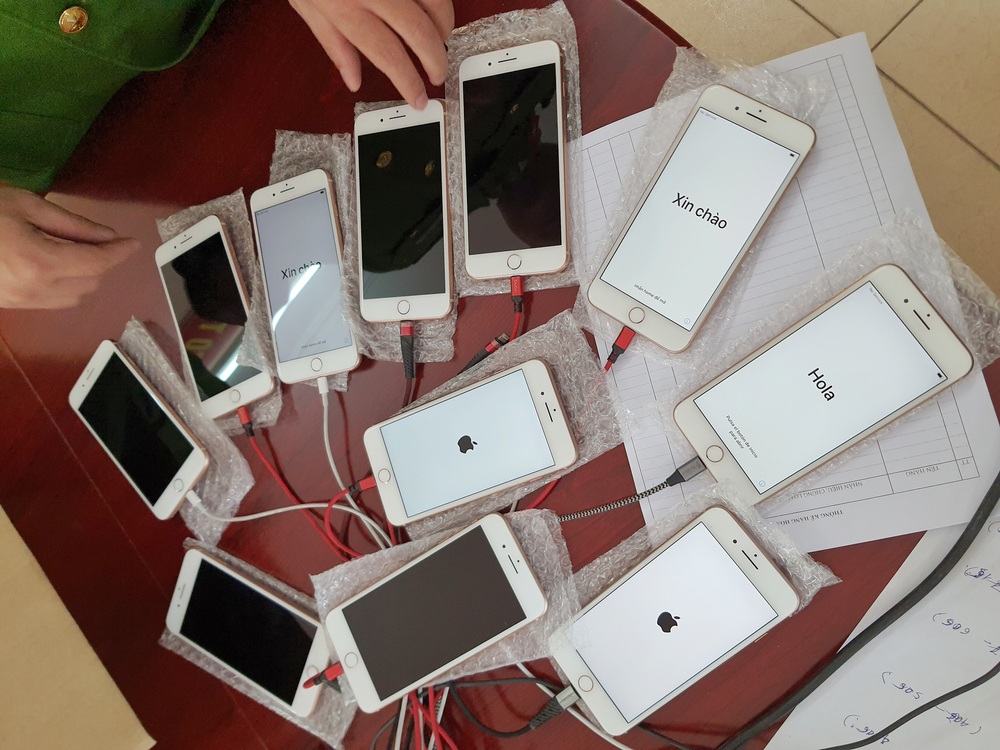 Thu giữ gần 1.000 chiếc điện thoại iPhone nhập lậu qua đường hàng không - Ảnh 3.