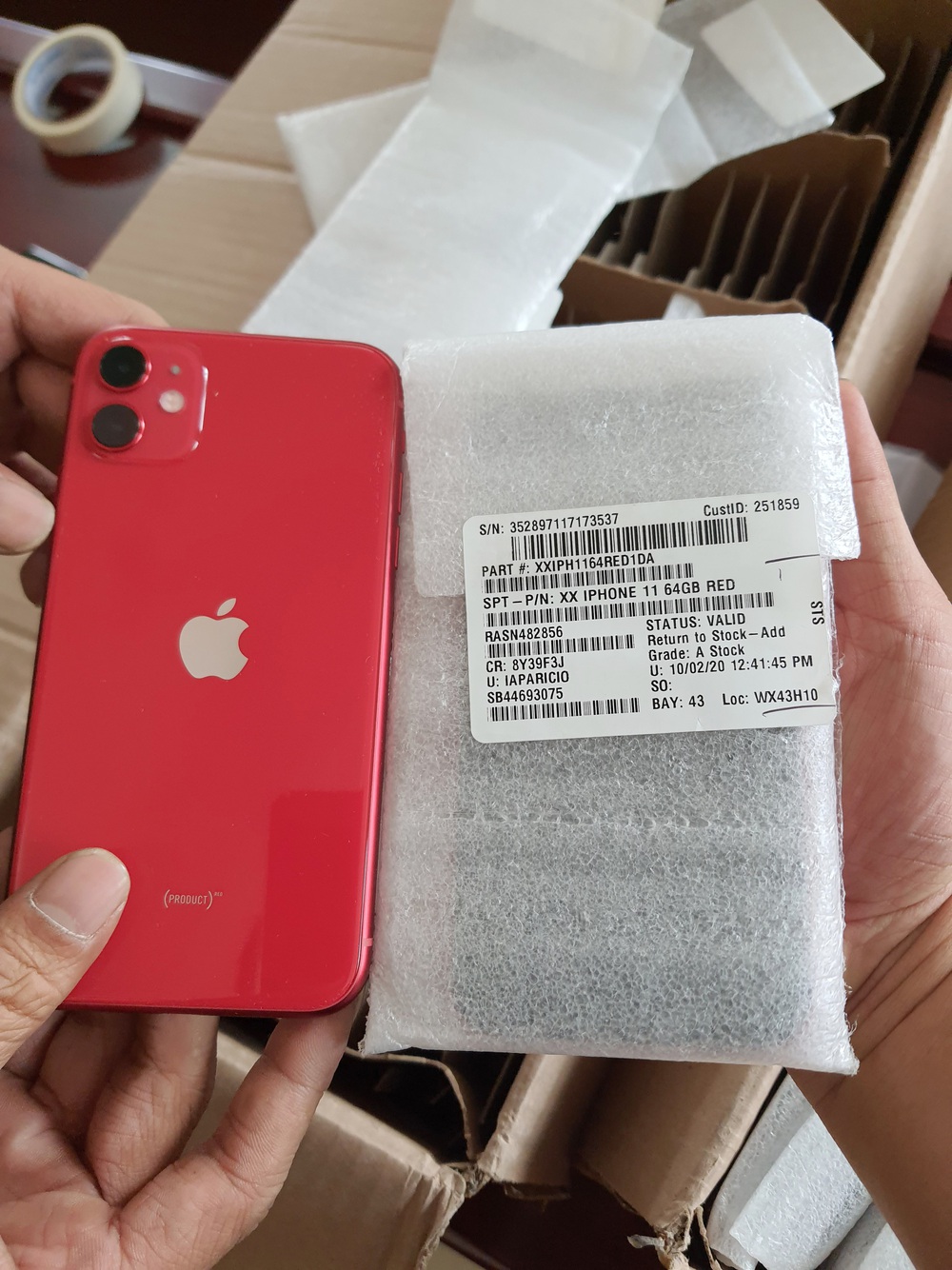 Thu giữ gần 1.000 chiếc điện thoại iPhone nhập lậu qua đường hàng không - Ảnh 2.