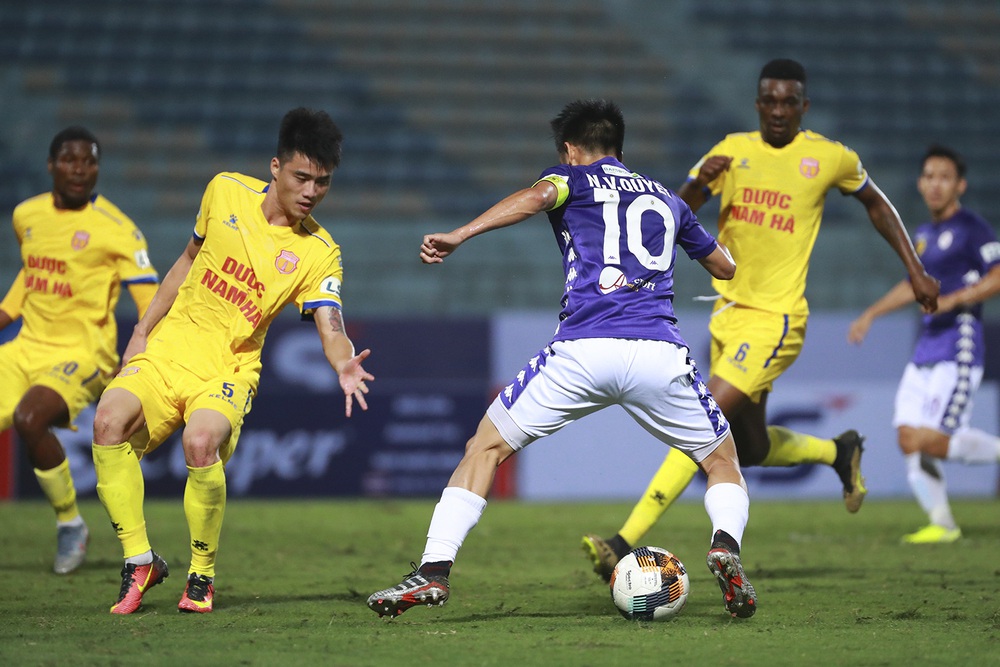 Ảnh: CLB Hà Nội ra quân thành công tại V.League 2020 - Ảnh 18.