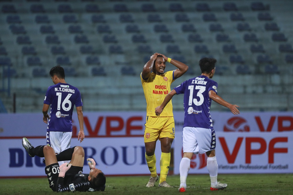 Ảnh: CLB Hà Nội ra quân thành công tại V.League 2020 - Ảnh 14.