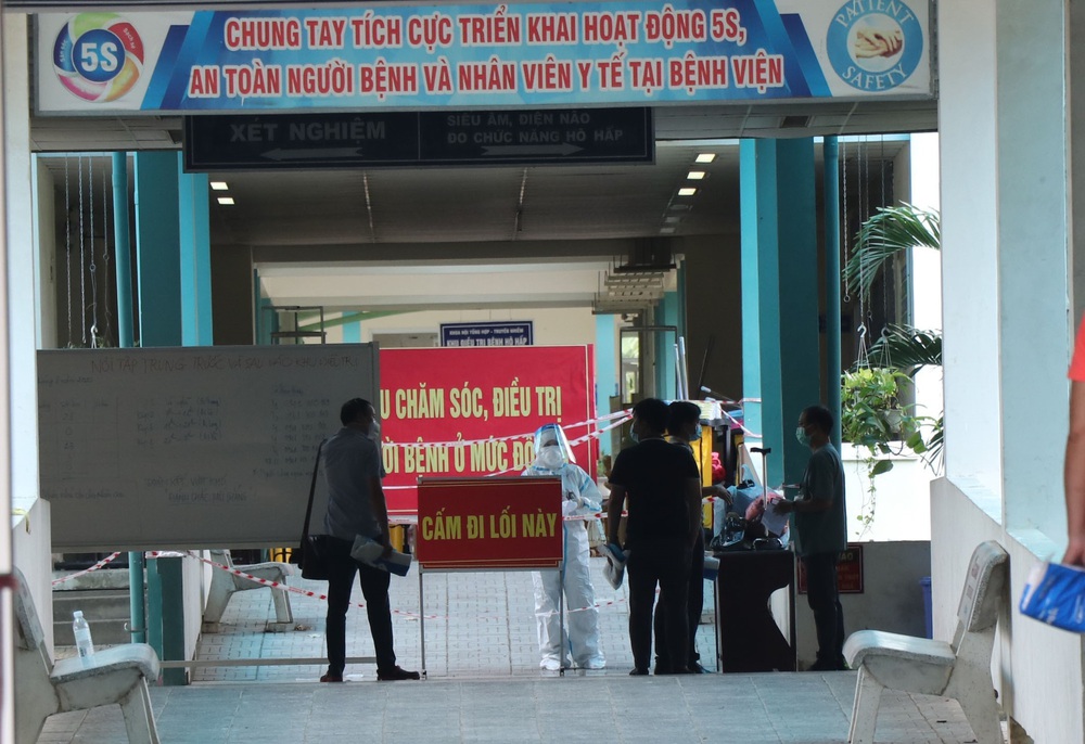 Bệnh viện dã chiến đầu tiên tại Đà Nẵng sẵn sàng tiếp nhận bệnh nhân COVID-19 - Ảnh 4.