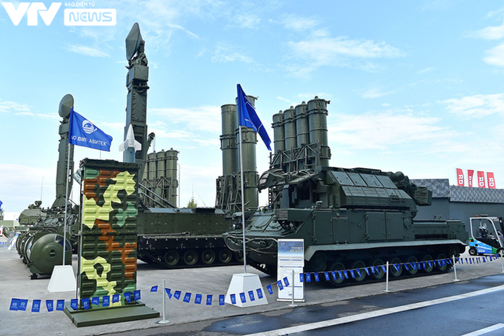 Ngắm dàn vũ khí tối tân bên lề Army Games 2020 ở Nga - Ảnh 1.