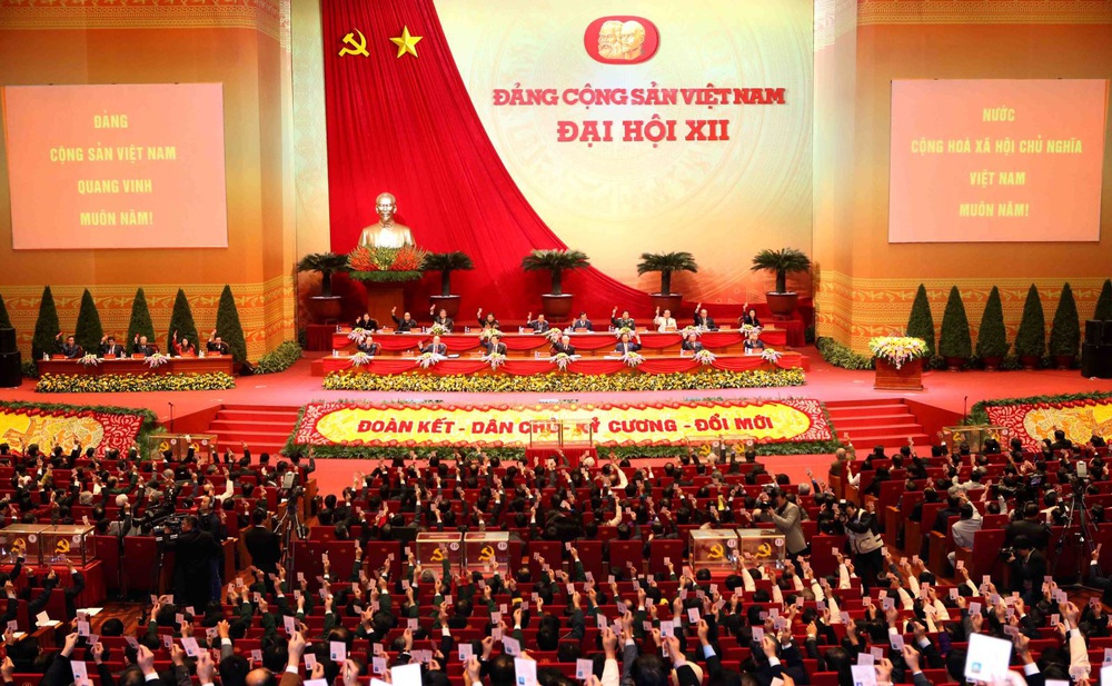 Kinh tế Việt Nam vững vàng vượt sóng lớn: Kỳ tích từ sức mạnh của ý Đảng, lòng dân - Ảnh 6.