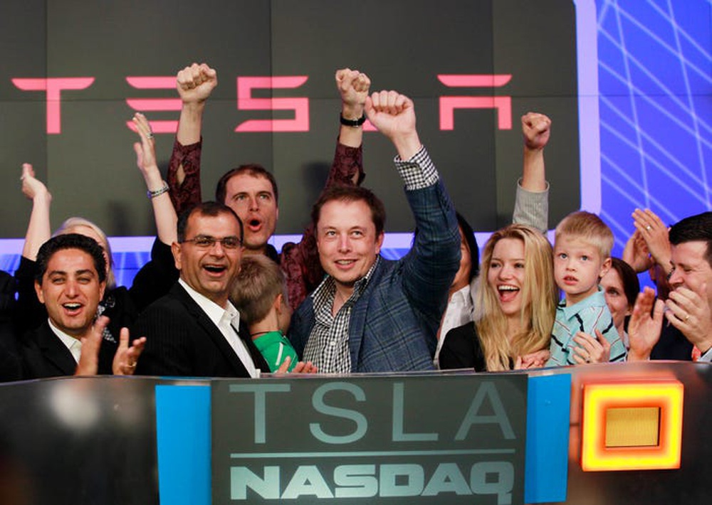 Elon Musk: Từ một đứa trẻ bị bắt nạt, nguồn cảm hứng cho Iron man, đến người giàu nhất hành tinh - Ảnh 22.