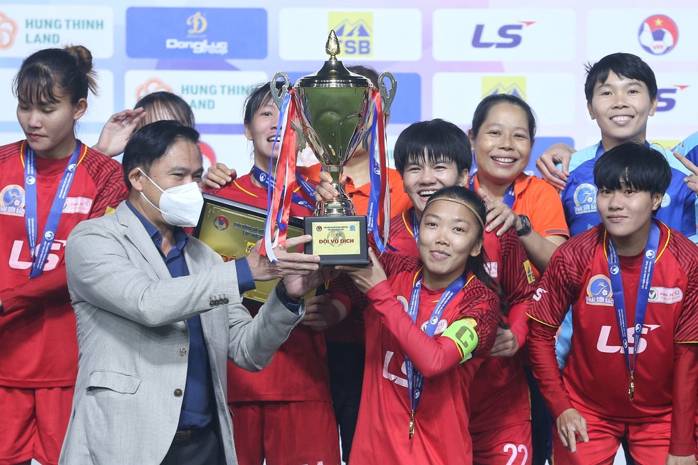 [Chùm ảnh] Lễ trao Giải bóng đá Nữ VĐQG – Cúp Thái Sơn Bắc 2021 - Ảnh 8.