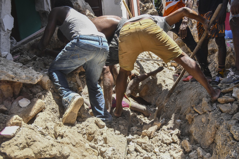 Động đất mạnh 7,2 độ ở Haiti, ít nhất 227 người thiệt mạng - Ảnh 7.