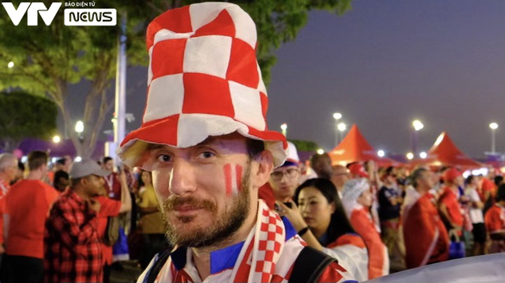 Muôn hình vạn trạng phong cách mũ cổ vũ World Cup 2022 của CĐV Croatia - Ảnh 11.