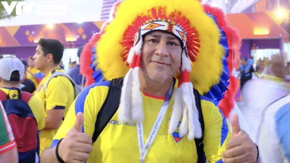 Người hâm mộ Nam Mỹ góp lửa cổ vũ Ecuador tại World Cup 2022 - Ảnh 7.