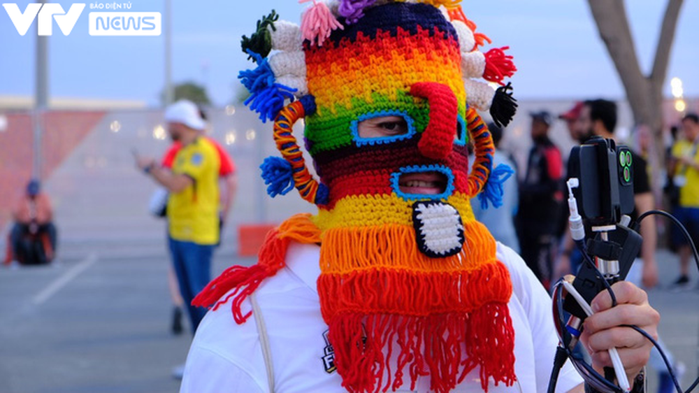 Người hâm mộ Nam Mỹ góp lửa cổ vũ Ecuador tại World Cup 2022 - Ảnh 13.
