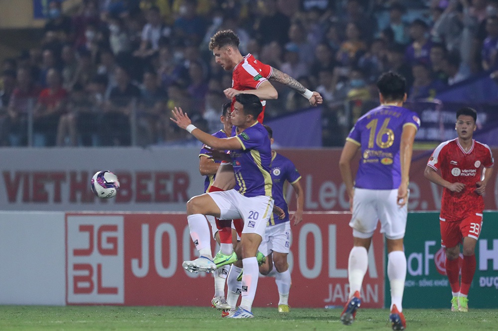 Ảnh: Thắng tối thiểu CLB Viettel, Hà Nội FC chạm tay vào chức vô địch V.League 2022   - Ảnh 9.