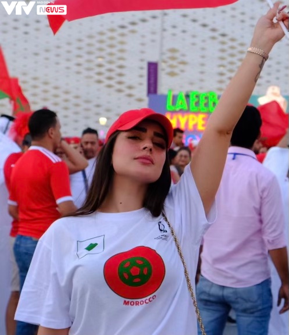Nhan sắc cực phẩm của fan nữ Morocco tại World Cup 2022 - Ảnh 9.